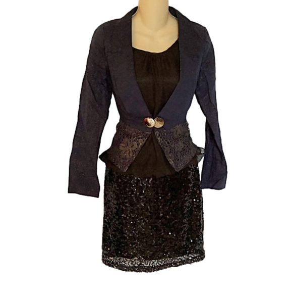 π MODE - Black with Gold specs Blazer - Picture 7 of 13